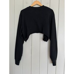 Elegant Black Long Sleeve Crop Top